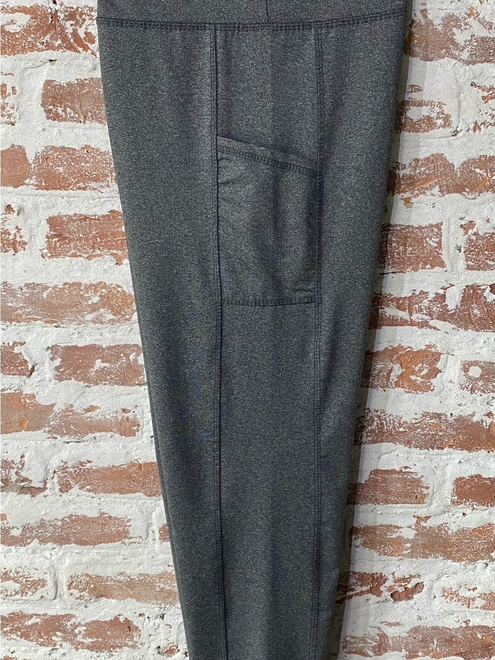 NWOT TAKE A WALK Women's Stretch Legging with Side Utility Pocket, Waistband